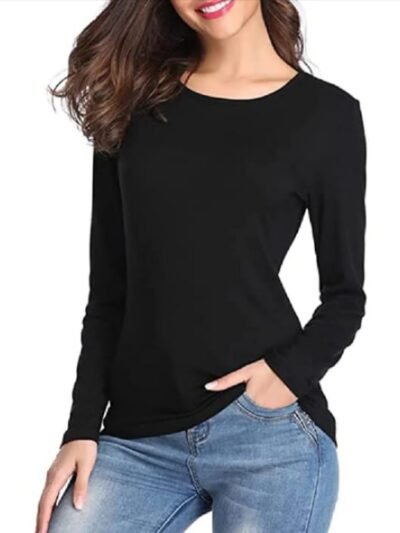 Female model wearing a classic black crew neck long sleeve T-shirt tucked into light blue denim jeans, with a comfortable, relaxed fit.